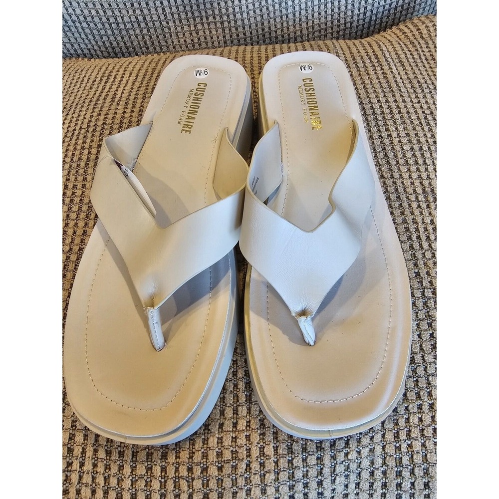 Cushionaire Pippin Platform Thong Sandals Off White Memory Foam Women 9.5 NEW